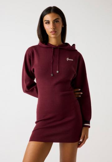 Вязаное платье