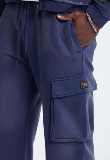 Брюки с накладными карманами