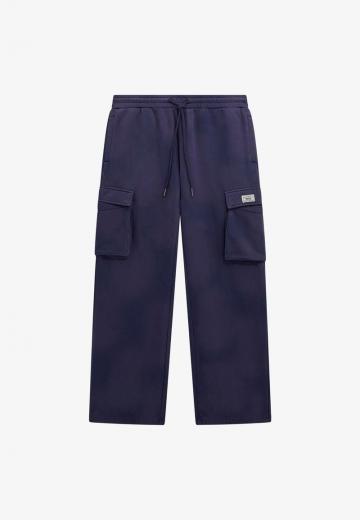 Брюки с накладными карманами