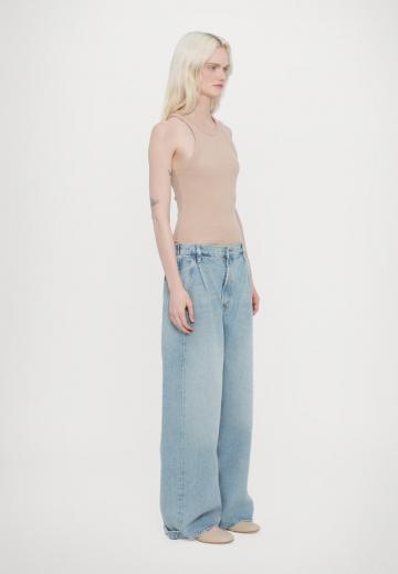 Джинсы бойфренда