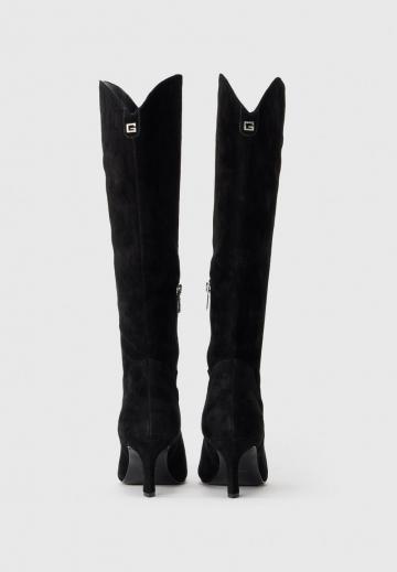 Высокие сапоги