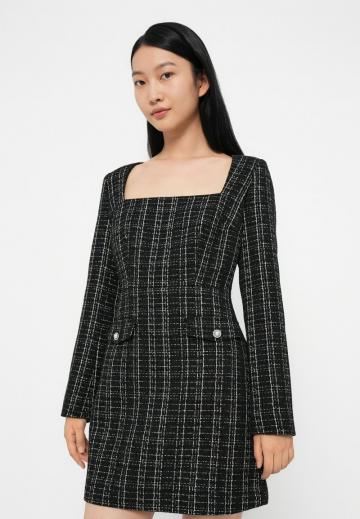 Короткое платье