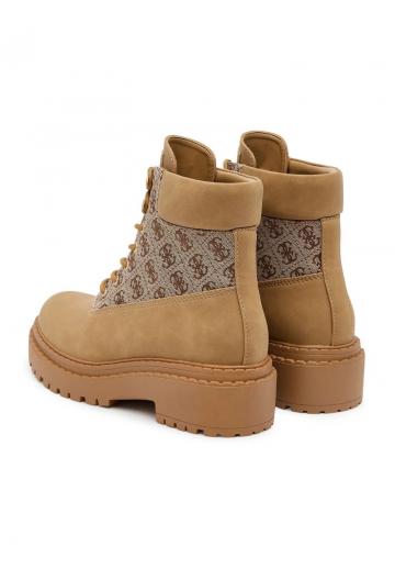 Ботинки на шнуровке