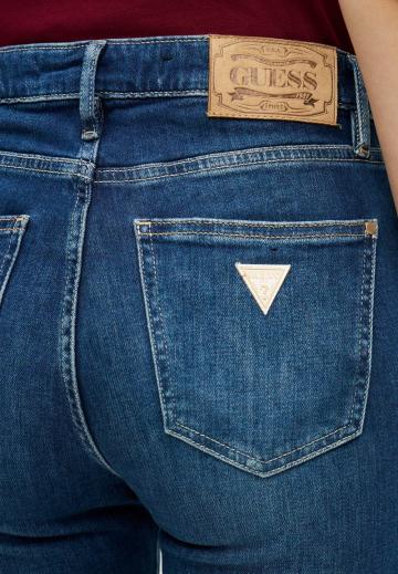 Узкие джинсы