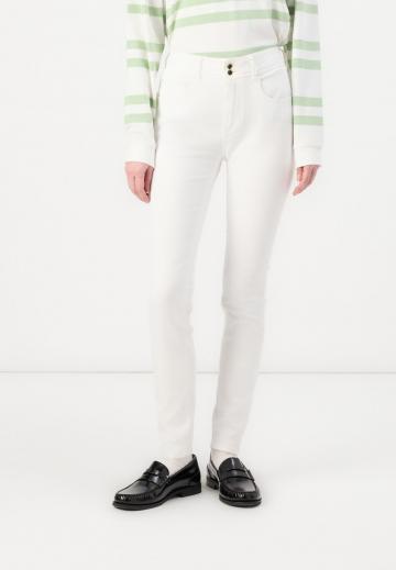 Узкие джинсы