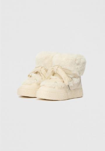 Зимние ботинки