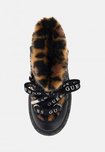 Широкие сапоги