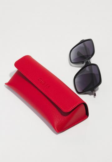 Солнечные очки