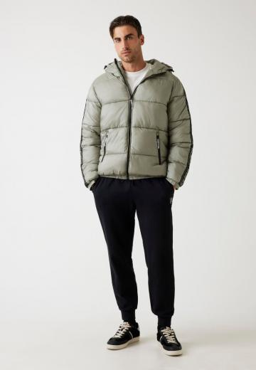 Зимняя куртка