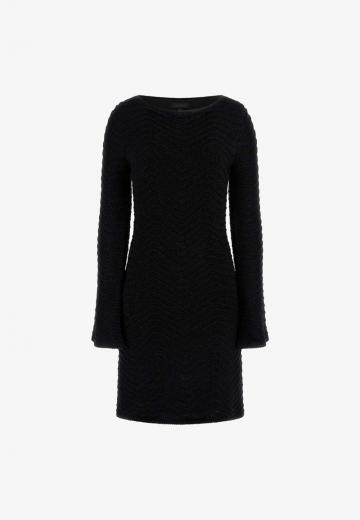 Вязаное платье