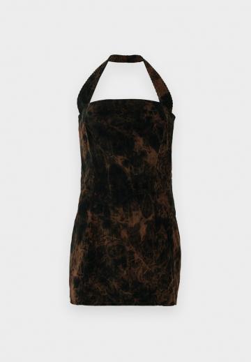 Короткое платье