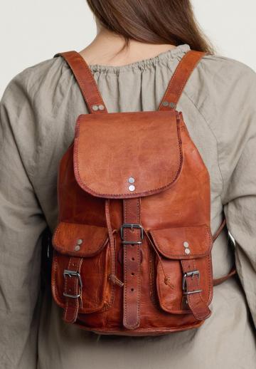 Кожаный рюкзак