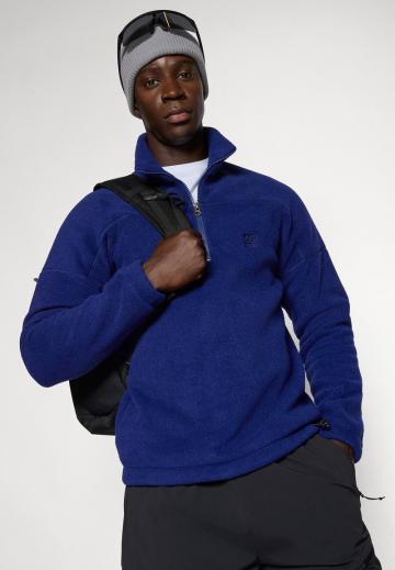 Спортивная кофта