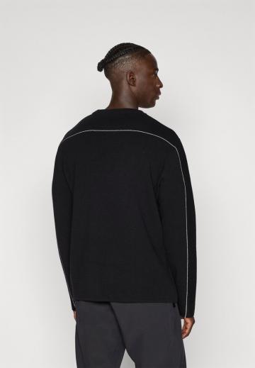 Спортивная кофта