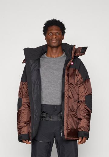 Сноубордическая куртка