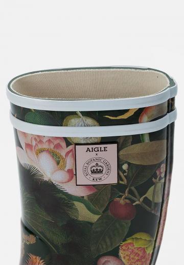 Резиновые сапоги