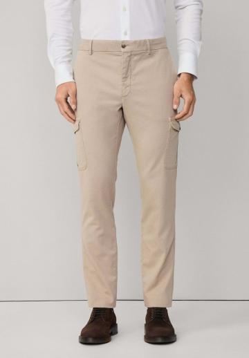 Брюки с накладными карманами