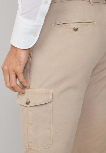 Брюки с накладными карманами