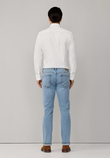 Узкие джинсы