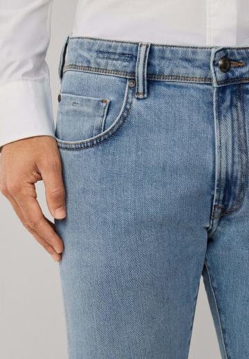 Узкие джинсы