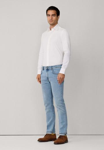 Узкие джинсы