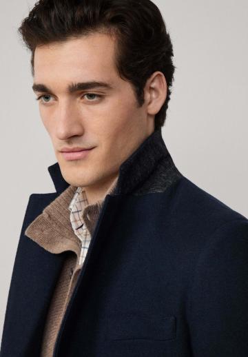 Короткое пальто