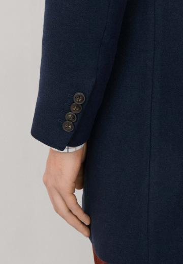 Короткое пальто