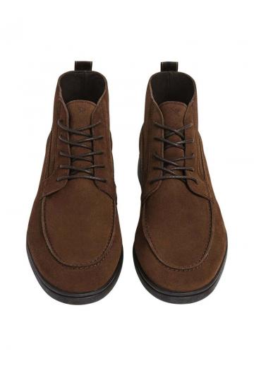 Ботинки на шнуровке