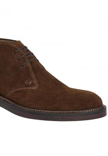 Ботинки на шнуровке