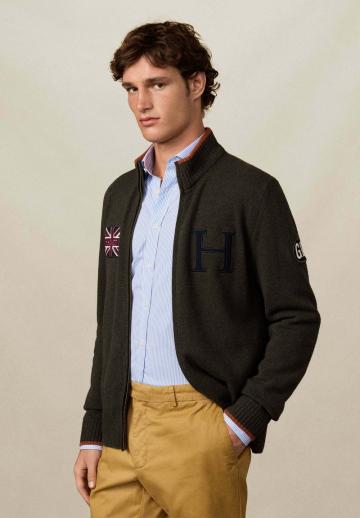 Вязаная кофта