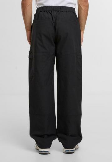 Брюки с накладными карманами