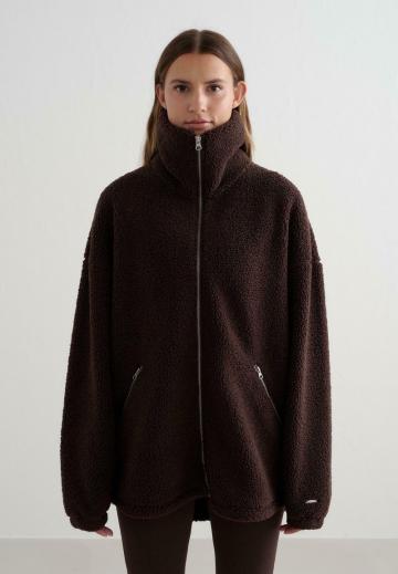 Спортивная куртка