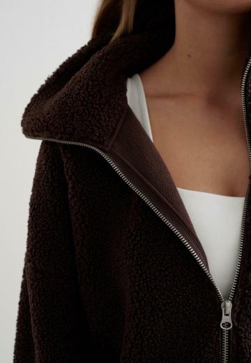 Спортивная куртка