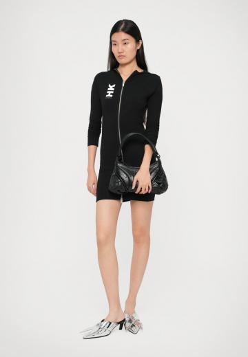 Короткое платье