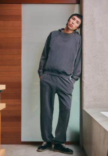 Пуловер с капюшоном