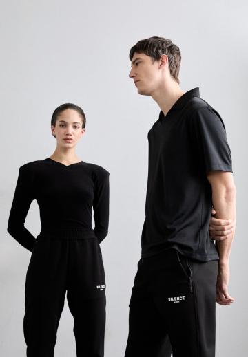 Спортивные штаны