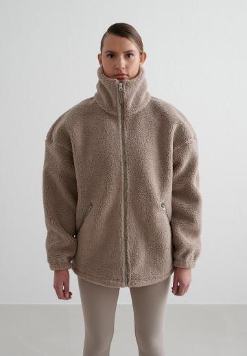 Спортивная куртка