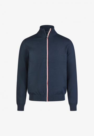 Вязаная кофта