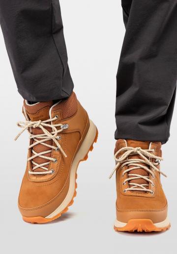 Ботинки на шнуровке