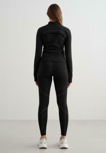 Спортивная толстовка