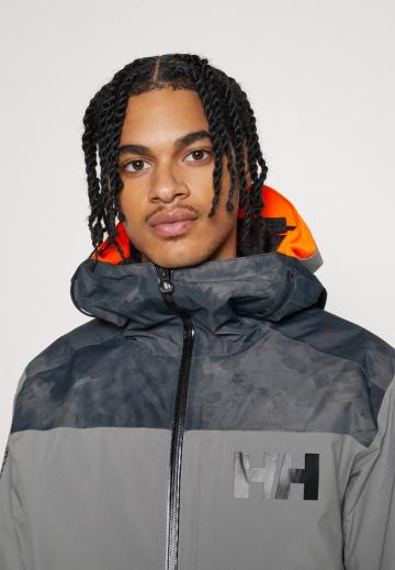 Сноубордическая куртка