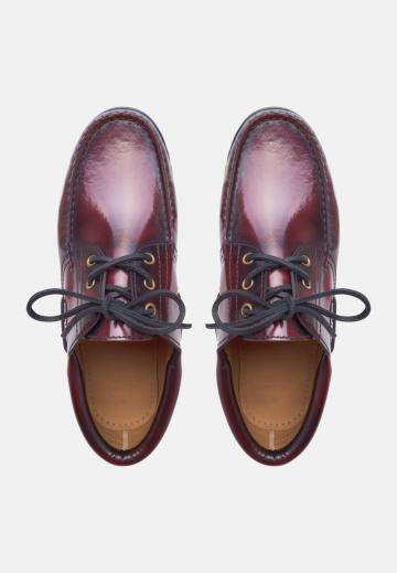 Ботинки на шнуровке