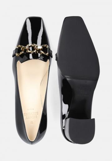 Туфли с высоким носом