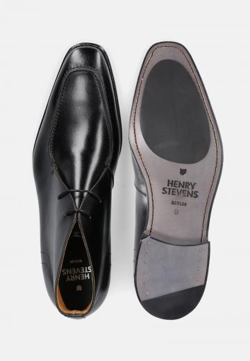 Ботинки на шнуровке