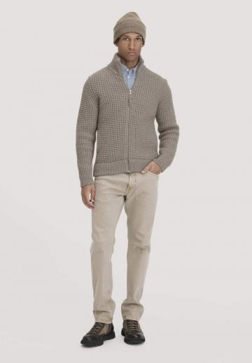 Вязаная кофта