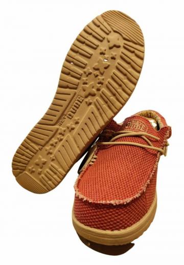 Ботинки на шнуровке