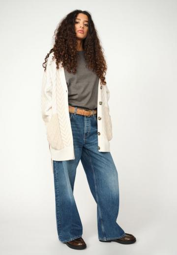 Прямые джинсы