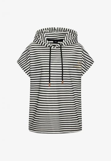 Пуловер с капюшоном