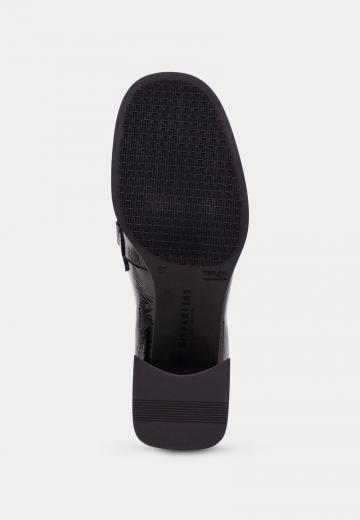 Туфли с высоким носом