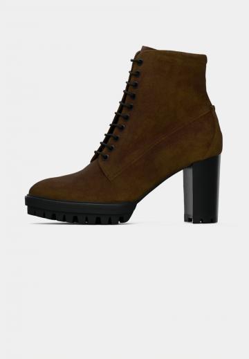 Полусапожки на высоком каблуке